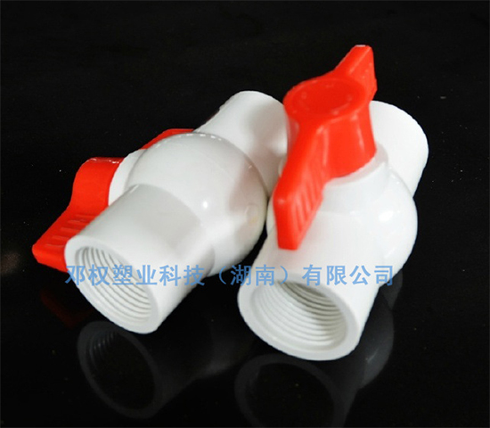 湖南鄧權管道優(yōu)質(zhì)產(chǎn)品展示與介紹：PVC給水管